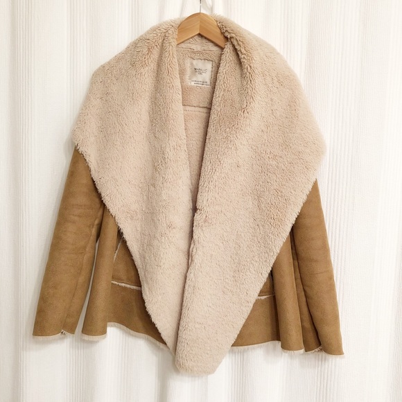 ✖️SOLD✖️ Zara Shearling and Suede Brown Jacket - Picture 2 of 6
